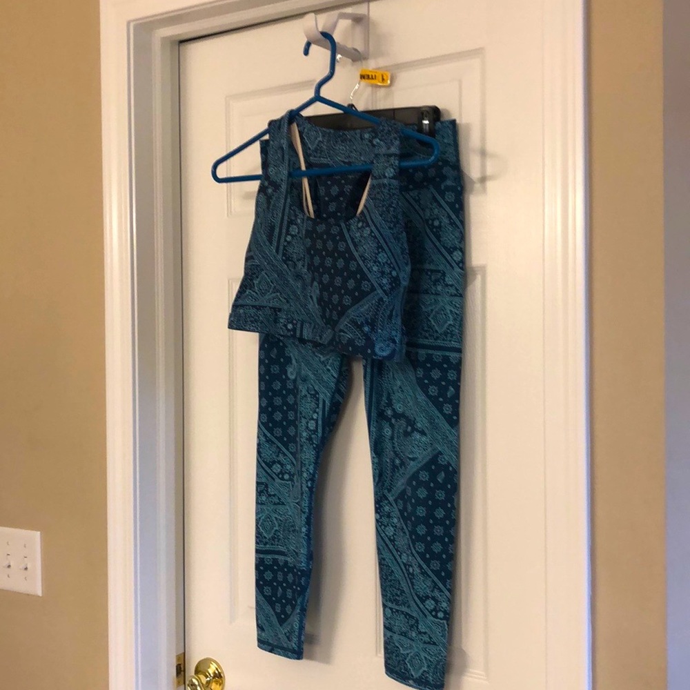 Fabletics Duo